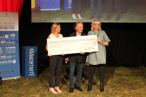 « Apporter sa contribution financière a une très belle action de solidarité en faveur des enfants : objectif atteint pour Gérard DESBOIS avec ce geste généreux… ».