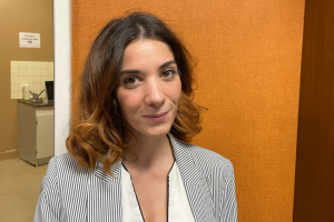 « Le rêve continue pour la jeune cheffe d’entreprise de l’Yonne, Sabrina HOHENGARTEN ! Après son succès régional, elle ambitionne de remporter le Coup de Cœur national du concours Femmes du Numérique 2022, porté par La Poste et la plateforme participative, KissKissBankBank… ».