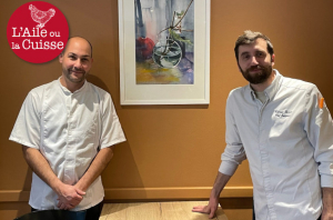 « Le savoir-faire de Julien BEDU et de Thomas POIRIER a su titiller l’esprit critique des inspecteurs du guide Michelin ! Le restaurant auxerrois, « Le Sarment », lieu où autrefois le regretté chef Jean-Pierre SAUNIER mijotait d’excellentes recettes en nous proposant un superbe « Rendez-Vous », intégrera la sélection 2025 du fameux ouvrage de référence de la gastronomie hexagonale. Un joli clin d’œil à ce site emblématique, après le départ de Me SAUNIER ! ».