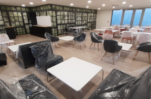 « BMO vient de terminer l’agencement de la nouvelle cafétéria de son voisin, l’industriel JOVID’OR, spécialiste de la fabrication boulangère et de la viennoiserie. Un marché de 70 000 euros qui lui permet d’intensifier sa présence dans l’économie de proximité… ».