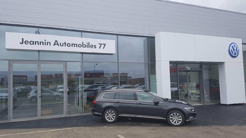 « En inaugurant le 28 janvier une nouvelle concession Volkswagen dans la banlieue de Meaux, le groupe JEANNIN Automobiles tisse petit à petit une toile d’araignée inéluctable aux abords de la capitale depuis la Seine-et-Marne. Après le rachat de SMDA, l’été dernier, le distributeur multimarques peut nourrir de sérieuses ambitions de développement sur cette zone de chalandise à fort potentiel économique. Sans pour autant renier deux autres terrains de prédilection que représentent l’Aube et l’Yonne… ».