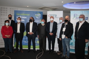 « C’est l’heure de la postérité pour les représentants des organisations professionnelles de la région. Ils ont analysé la situation de crise et évoquer les perspectives de relance économique lors d’une conférence de presse, très suivie par les médias, ce vendredi 26 février à Dijon. Une occasion de réaffirmer leur soutien aux dispositifs mis en place par l’Etat et la Région. Et de rassurer leurs collaborateurs car ils sont confiants pour l’avenir… ».