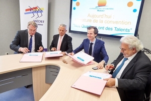 « En plus de ce soutien exercé par les parrains et marraines issus de l’entrepreneuriat, NQT propose près d’une centaine d’ateliers, concoctés avec le soutien des 11 132 professionnels issus de plus de 600 entreprises, pour renforcer les connaissances et capacités techniques, voire linguistiques, de ses filleuls. « Nos Quartiers ont des Talents » devrait être un vecteur économique incontournable au retour à l’emploi dès la saison prochaine en Bourgogne Franche-Comté… ».