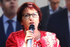 « La présidente de la FNSEA (Fédération nationale des syndicats d’exploitants agricoles) Christiane LAMBERT étrennera au soir du 29 novembre à Auxerre une initiative portée par l’un de ses partenaires historiques, GROUPAMA. Profitant du derby opposant Orléans à Auxerre, l’assureur mutualiste a décidé de thématiser la rencontre autour de l’agriculture. Une communication positive envers la filière… ».