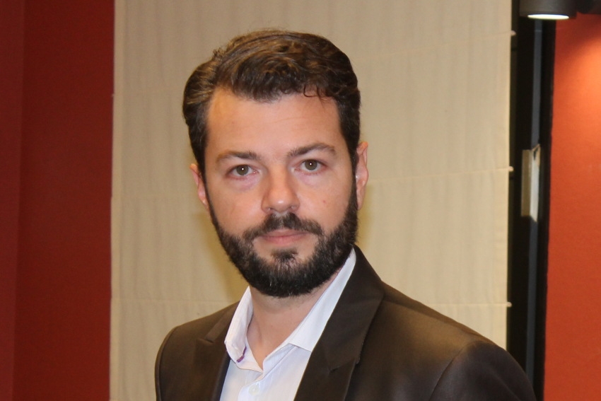 « Injecté dans le réseau de gaz de ville ou comprimé pour devenir un bio carburant, le bio-méthane produit à l’avenir par CERES sur le site de Germigny viendra se substituer aux énergies fossiles. Sachant que 92 % de l’investissement profite aux entreprises françaises. Quant au savoir-faire, il est local avec 55 % des investissements réalisés auprès d’entreprises locales. Un projet déclinable partout en France, selon son instigateur, Maxime VIAUT… ».